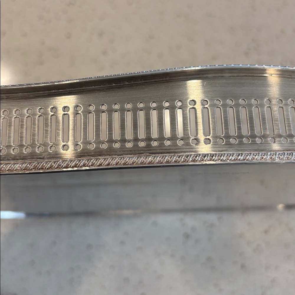 Sale-Elegant Silver Plated over Copper Decorative Tray - Picture 13 of 14